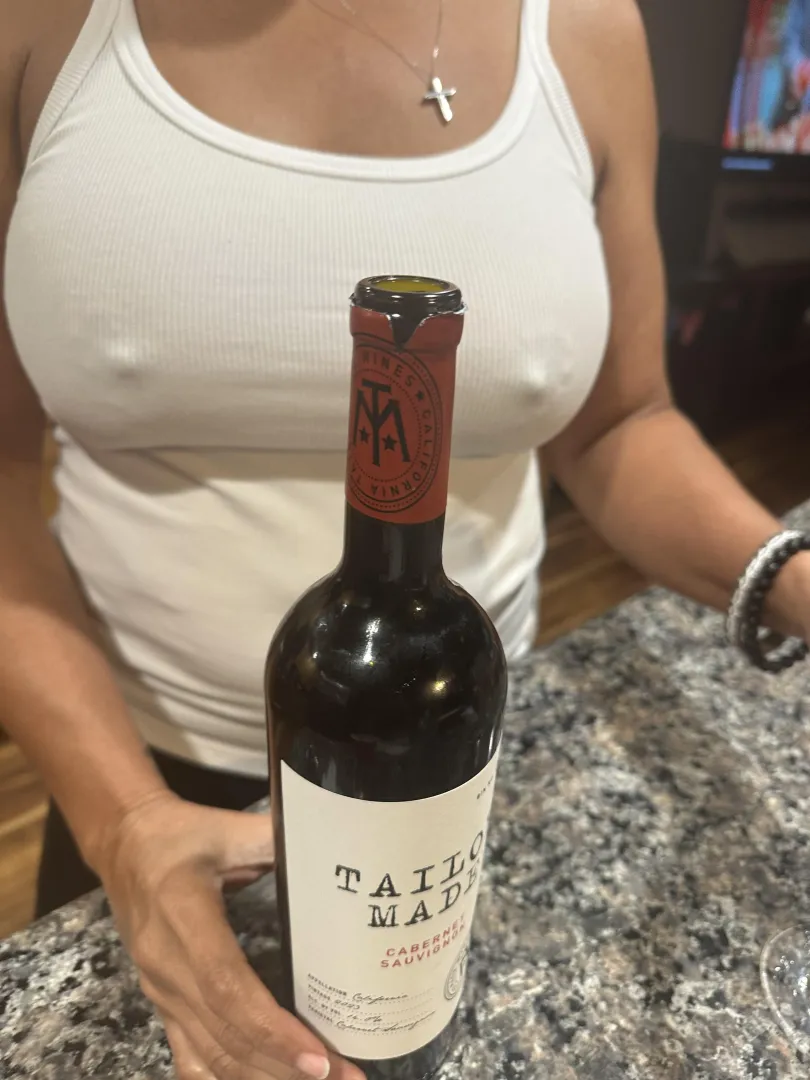 Wine n play?❌⭕️Mia posted by Only-Writing-4005