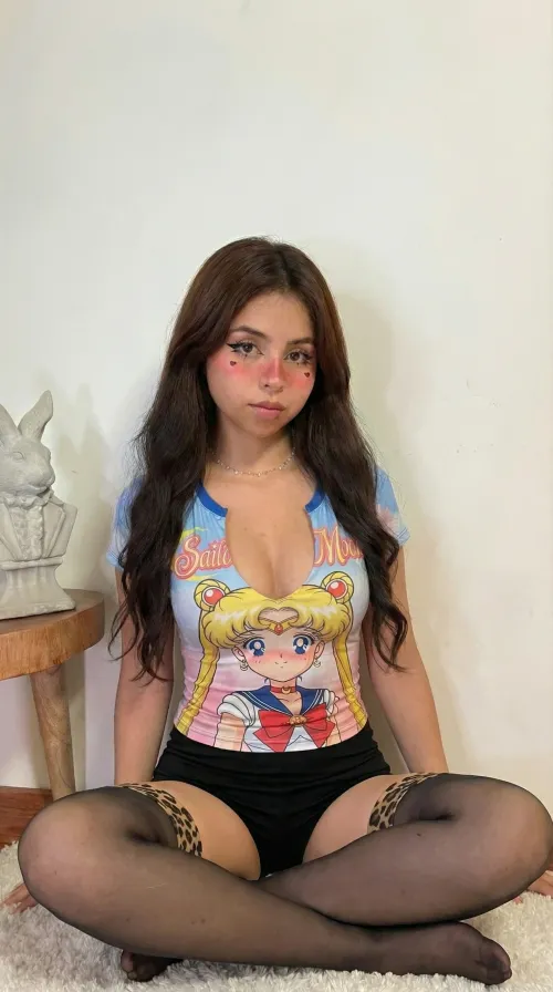 wish I had someone to play games with by PeachySparkleDreams