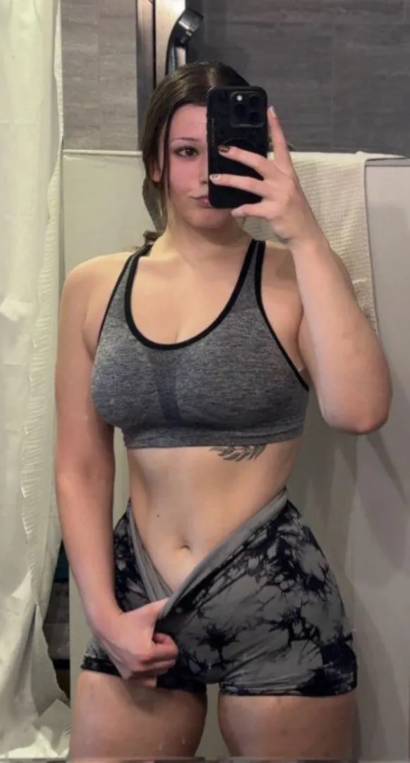 Wish she’d pull her pants down lower. posted by joker11397