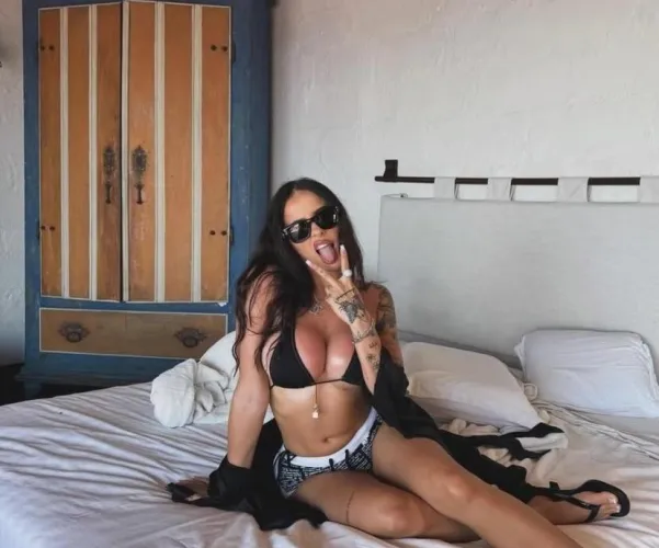 Witam, szukam osób do wspólnego RP o Fagacie. Fajnie jak będziesz miał fabułęoraz jej fotki. Chętni niech piszą na pv i zostawiają ⬆️ (jeśli komuś wcześniej nie odpisałem to przepraszam ale ciężko odpisać wszystkim. by Existing_Ball6013