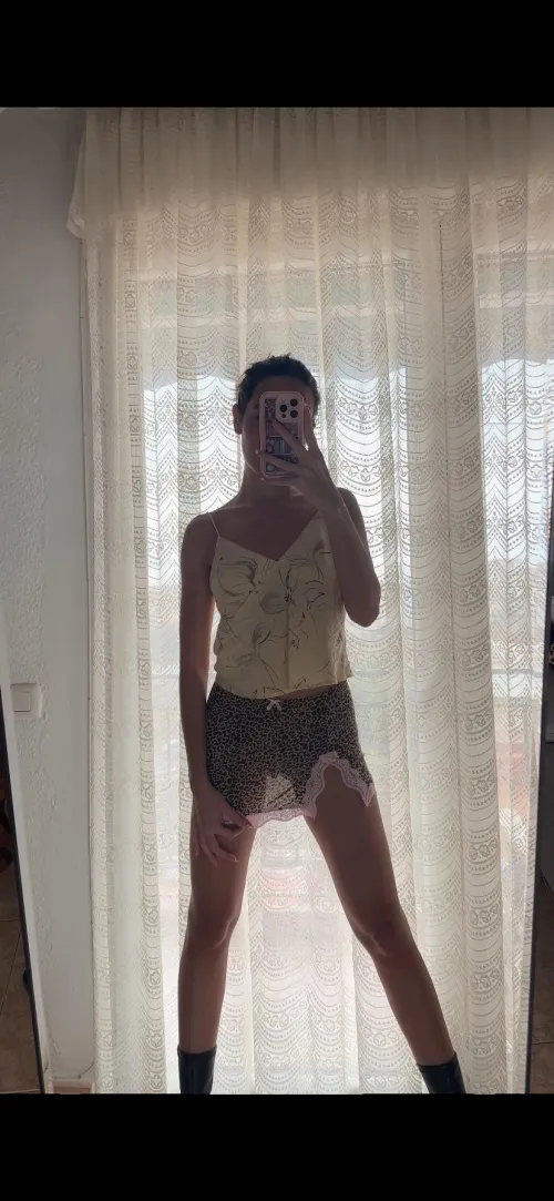 With an outfit like this I know it’s gonna be a good day by honeypeach17