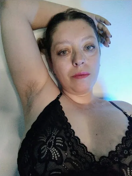 With the whole room closed off, so my [p]heromones can take center stage posted by LanaSweetb