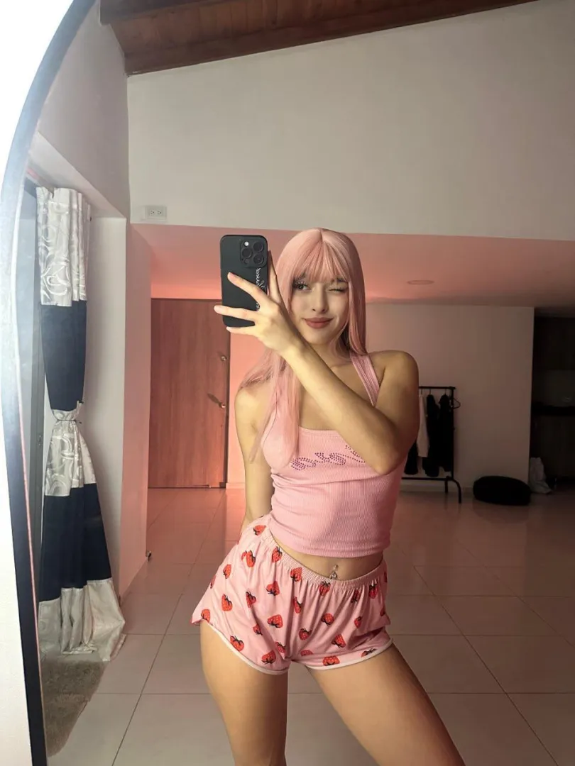 women’s day and feeling pink today posted by MoonBeamMoth