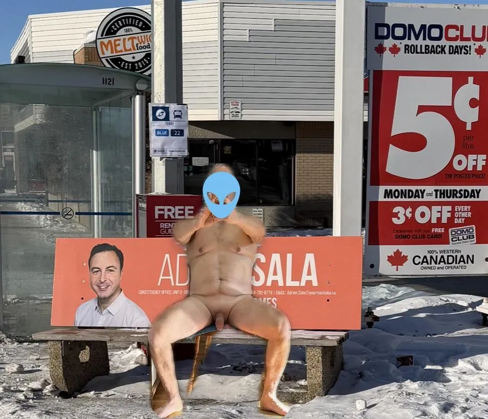 Wondering if bus will come before I do! posted by MagazineFrosty3717