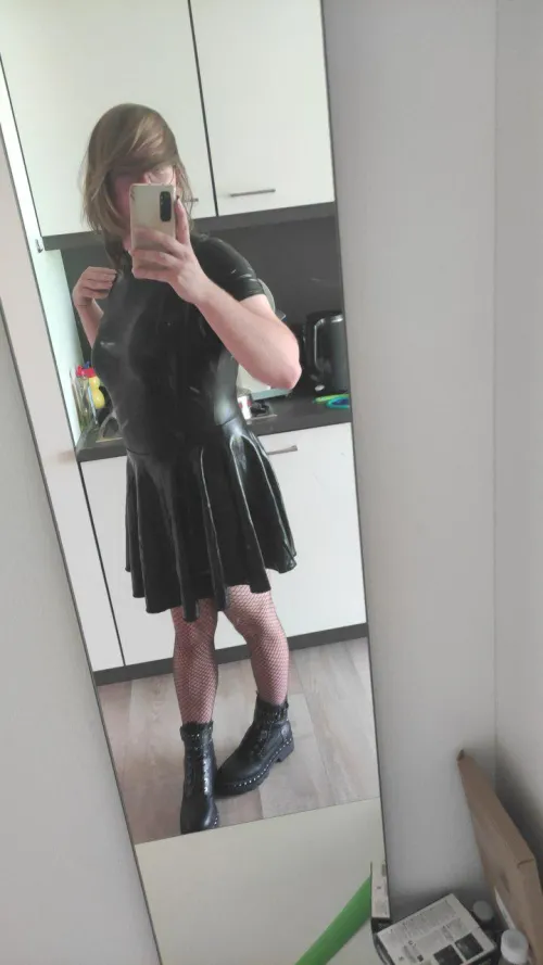 Wondering what i could do to become more fem by High_Tides_