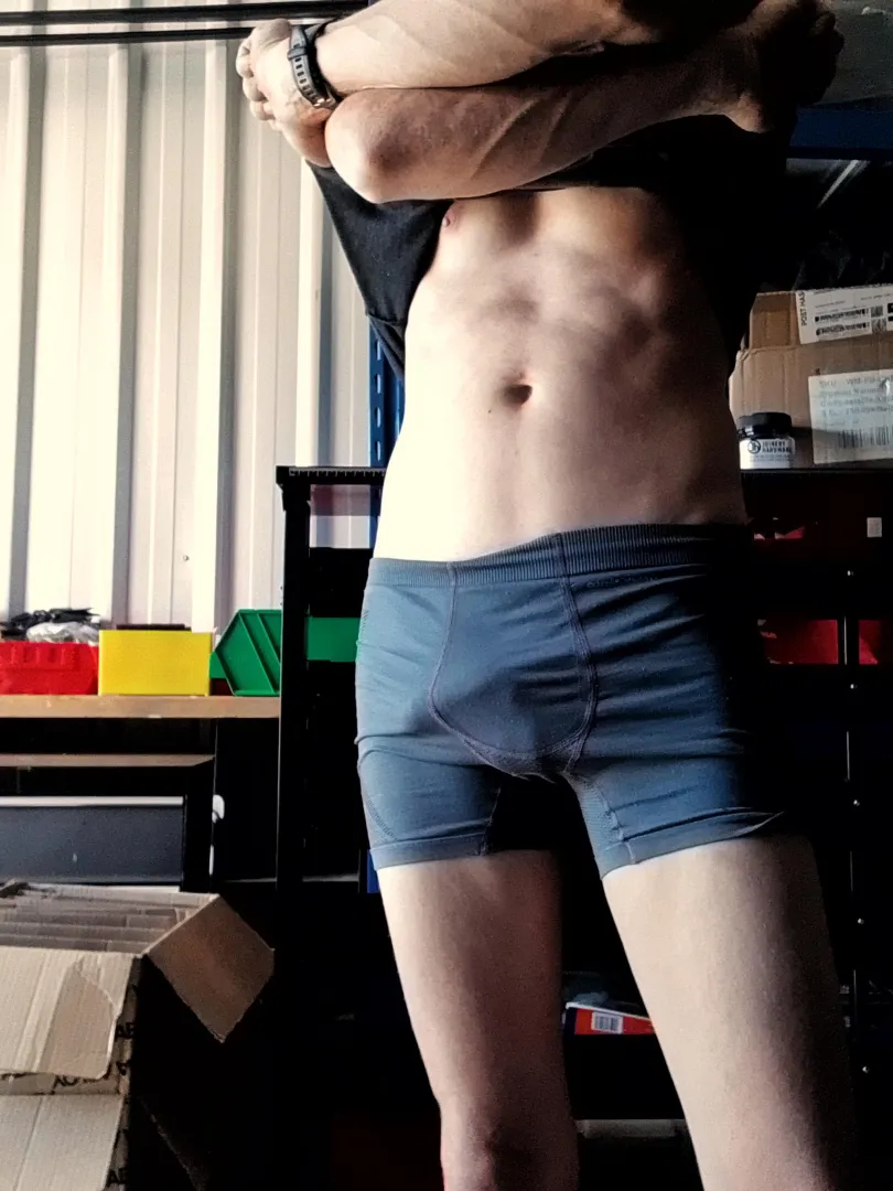 Workin hard or hardly workin? posted by Sch5ive