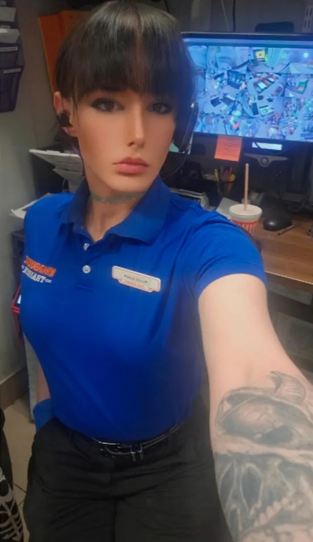 Working Doll here. No matter if im at home, at work, or out about. Im always Dolled Up♡♥︎. posted by LeahLoveWM