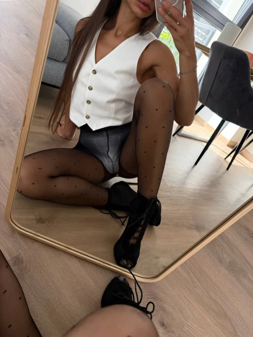 Working from home is difficult knowing that there is a bed for us to enjoy posted by kittyy_dreams