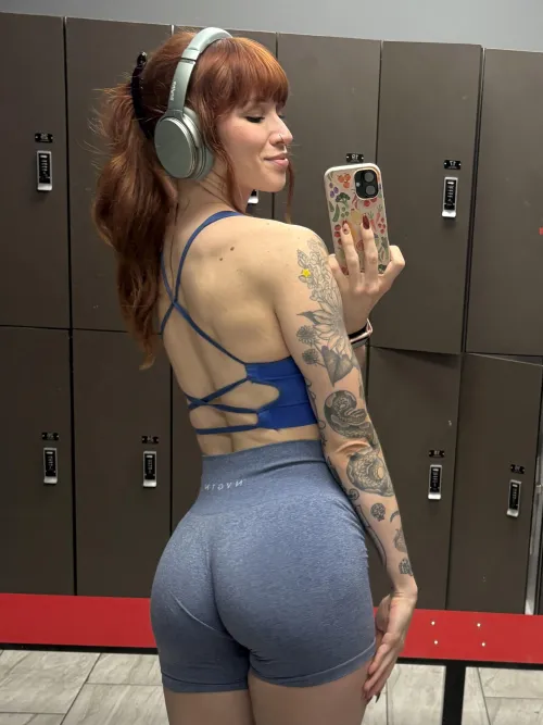 Working on my booty to be your gym crush by Brooke__bby