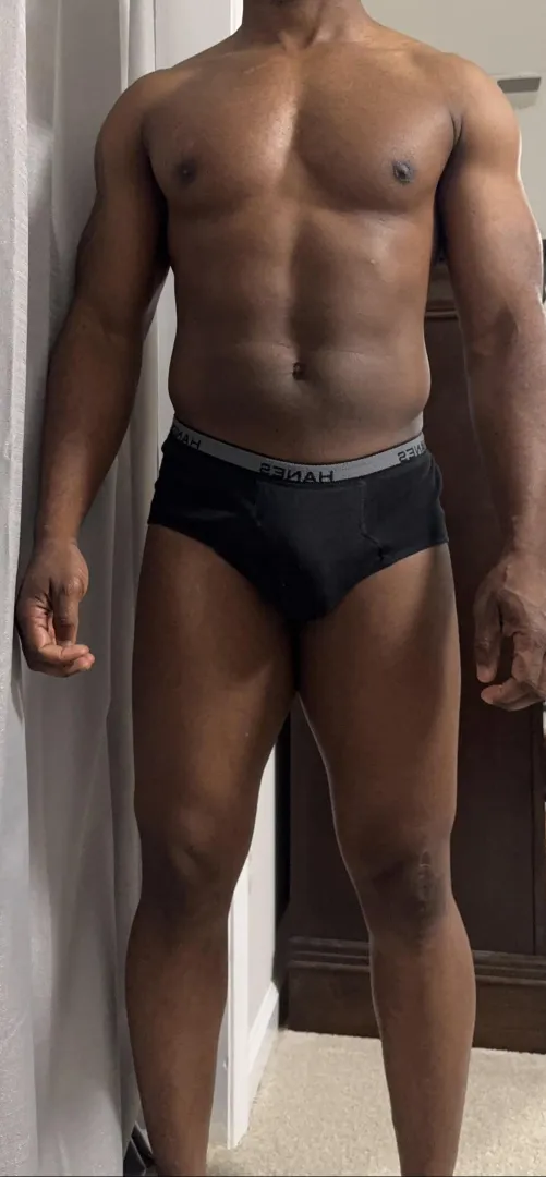 Working on my gym body posted by Skyfire57