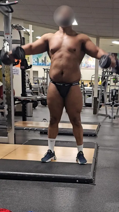 Working out in the gym. Shoulder day. by MuscleNYr