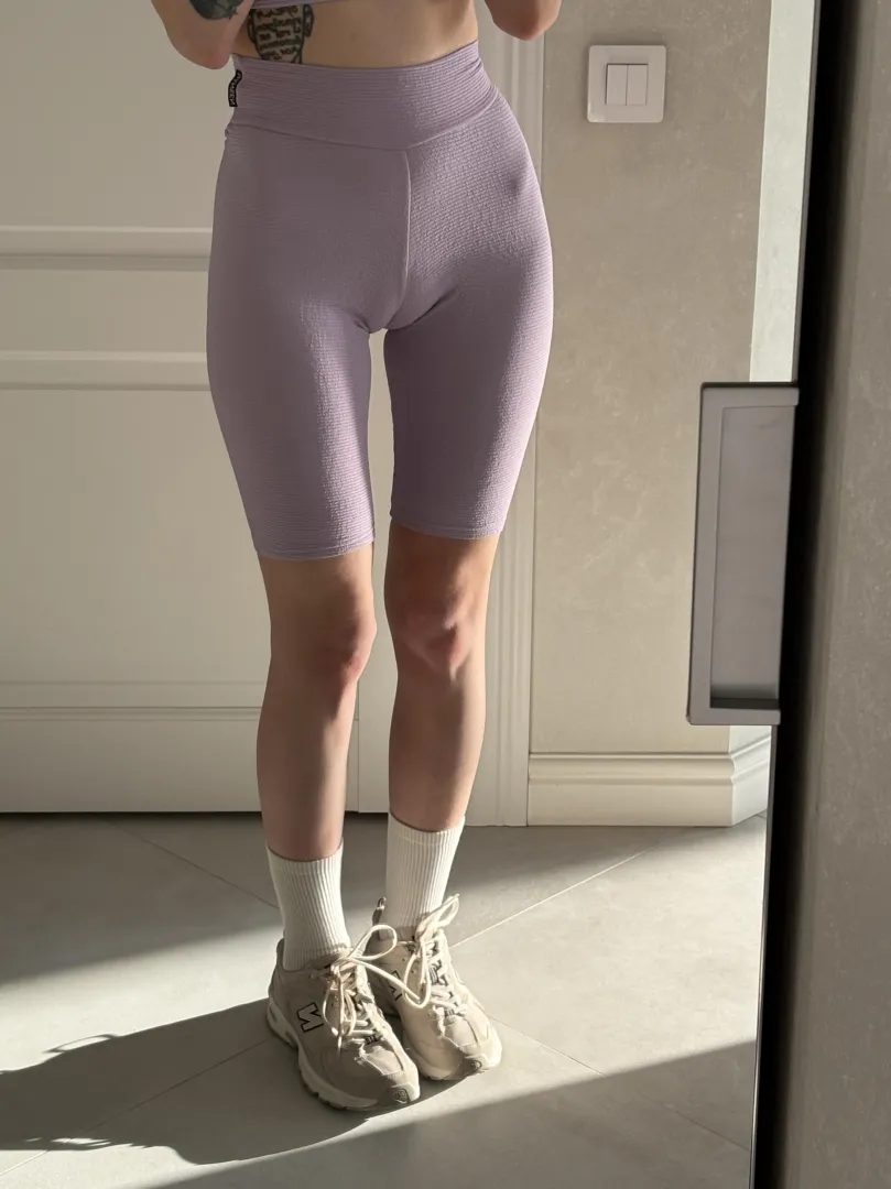 Workout leggings. Do you like athletic leggings? posted by xMistyPetals