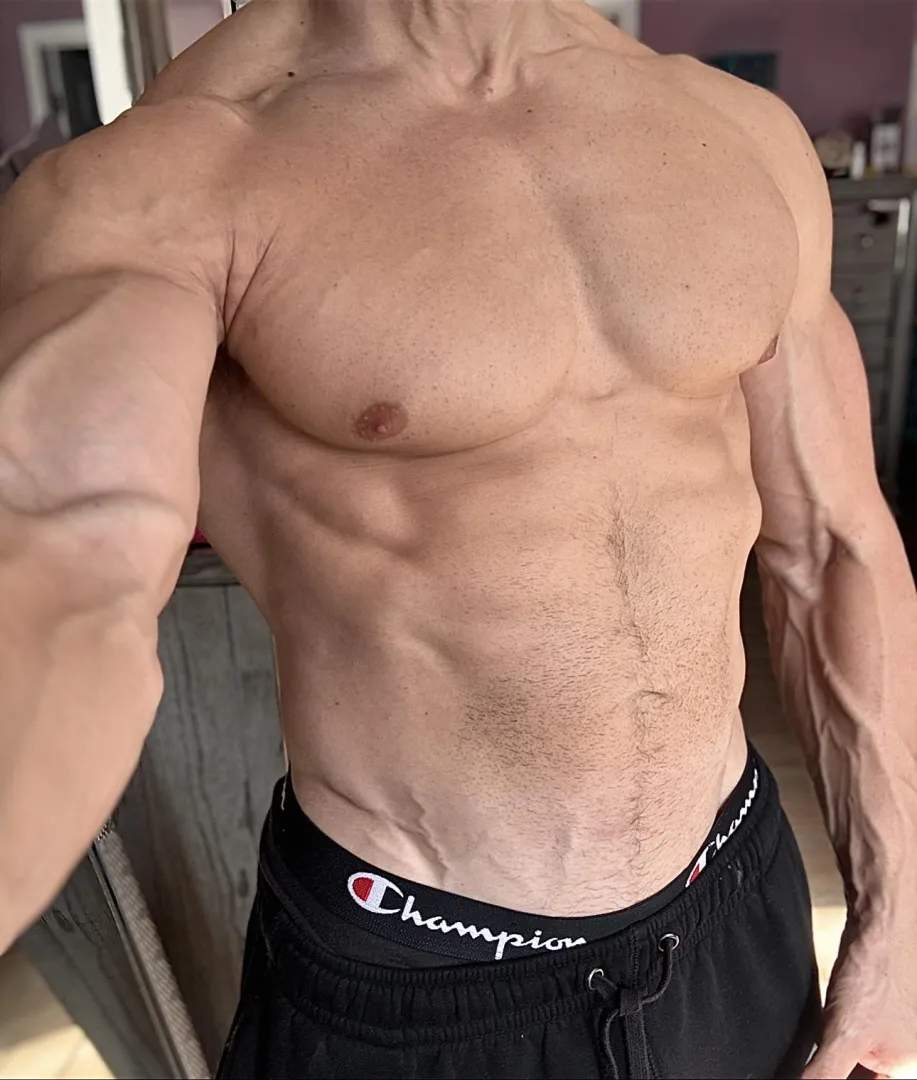 Worship me posted by thelordbeefcakes