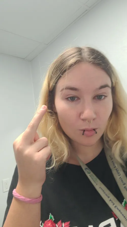 Worship me slut by sinning_angel6