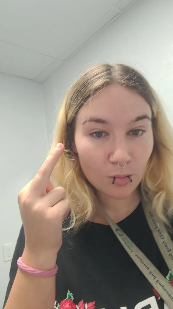 Worship me slut posted by sinning_angel6