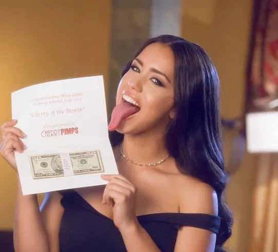 Would like to see her with a Trans girl? If so who? posted by EnvironmentalPut5339