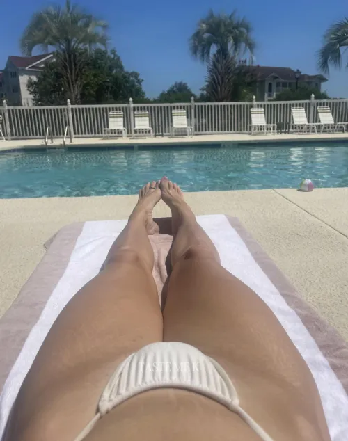 would u apply sunscreen to my feet and legs while I’m laying out by TasteMeK1