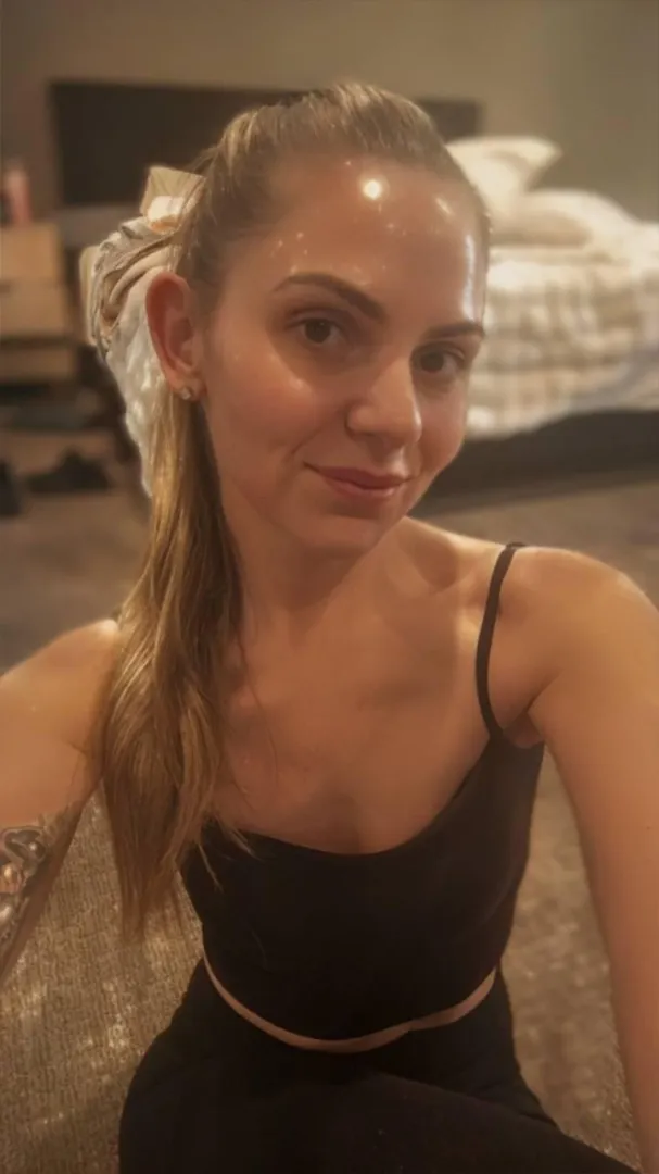 would u fuck me even if ur married? Y or N? posted by SabrinaSwan