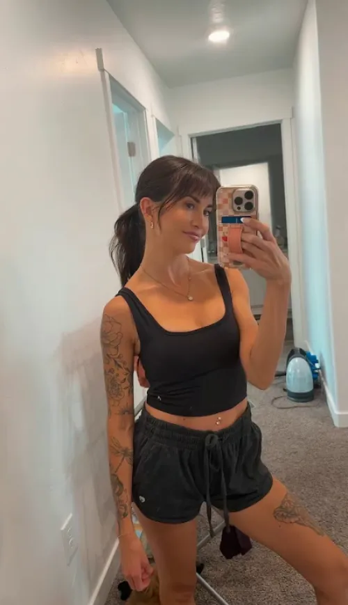 would u jerk off to my nudes if I sent u some? be honest by cutiebunnymoore