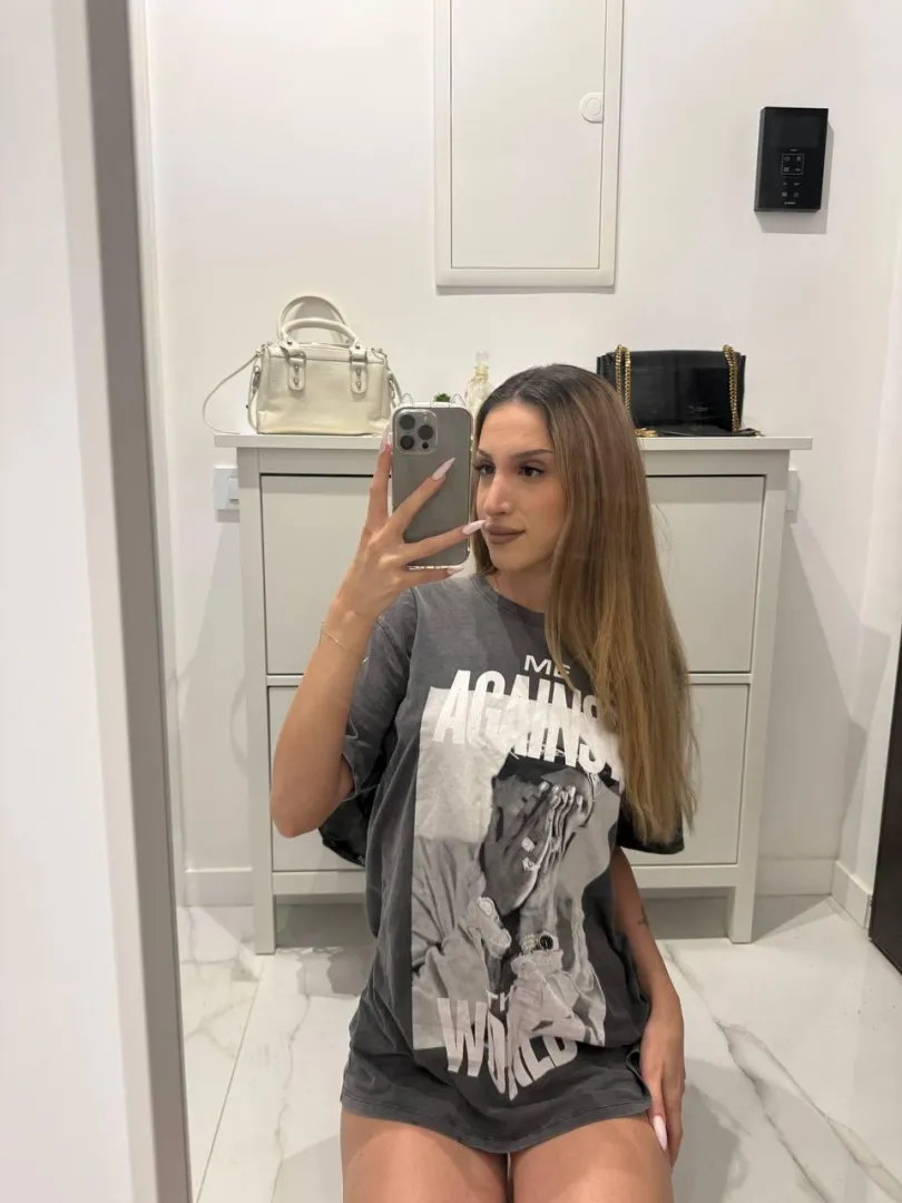 Would u let me ride you if I asked?  posted by EvvaXo