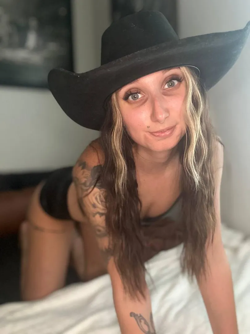 Would u like to see everything? posted by briaronlyxo