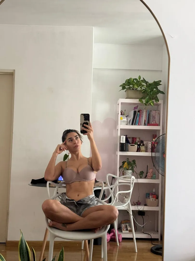 would you accept or reject nudies from me? posted by _young_sexy22