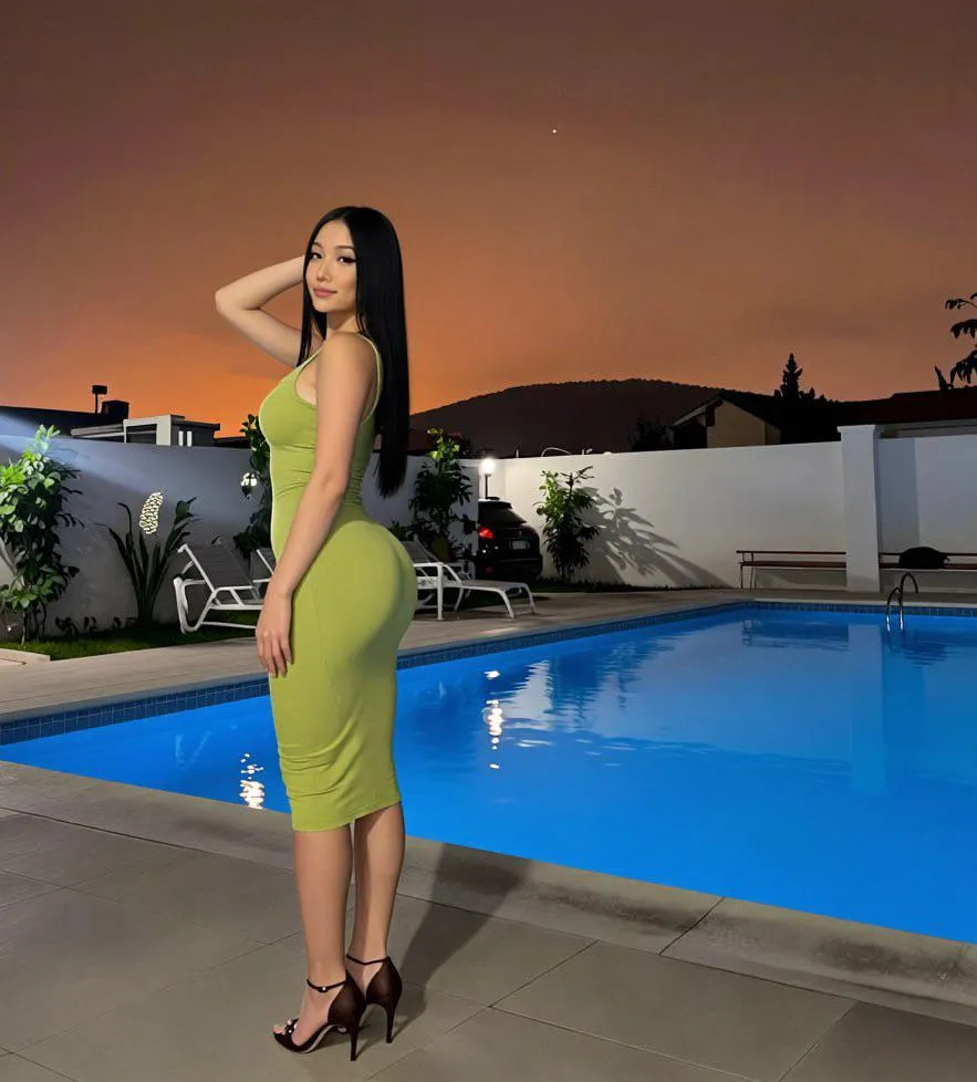 Would you date a girl who only wear stilettos? posted by 4lisonsmooch