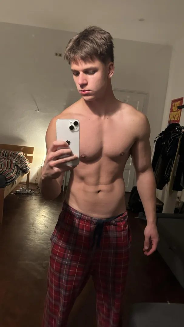 Would you date me? posted by Select_Equipment4297