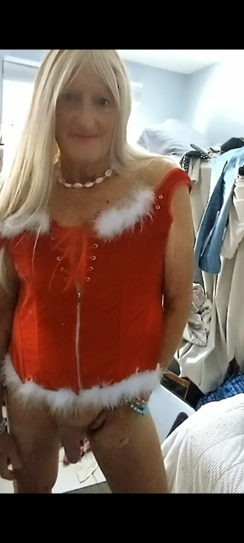 Would you date me ❤️ by Naive-Tell9594