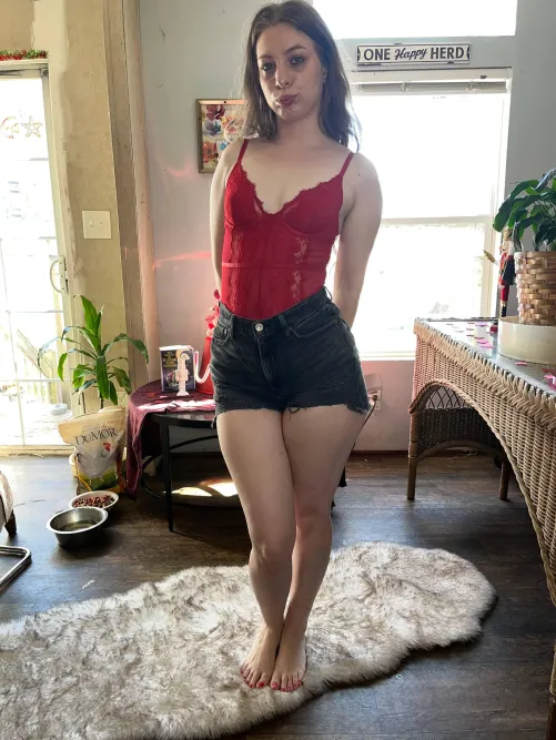 Would you date this innocent looking countrygirl? by daisyduffybabyxo