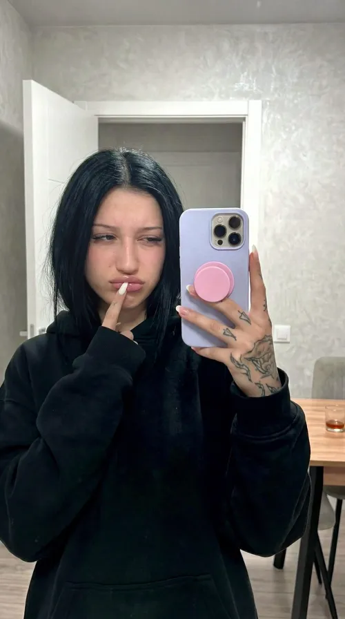 Would you eat first, or fuck? by AccomplishedShift783