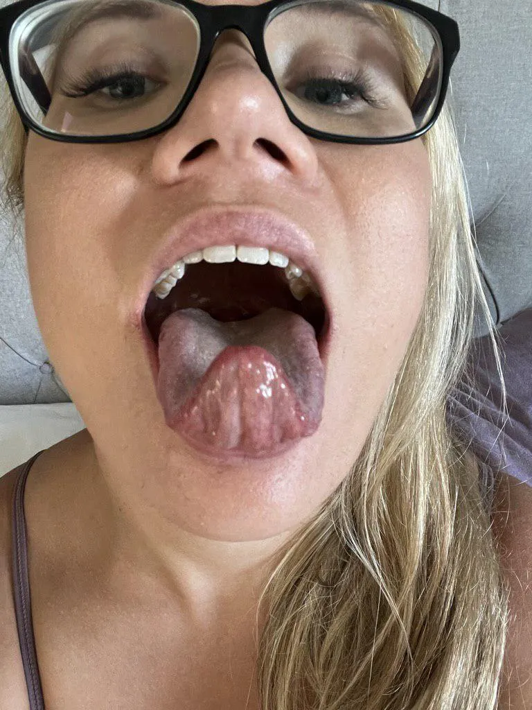 Would you fill me up or just let me taste it?  posted by jennyahegaoblonde