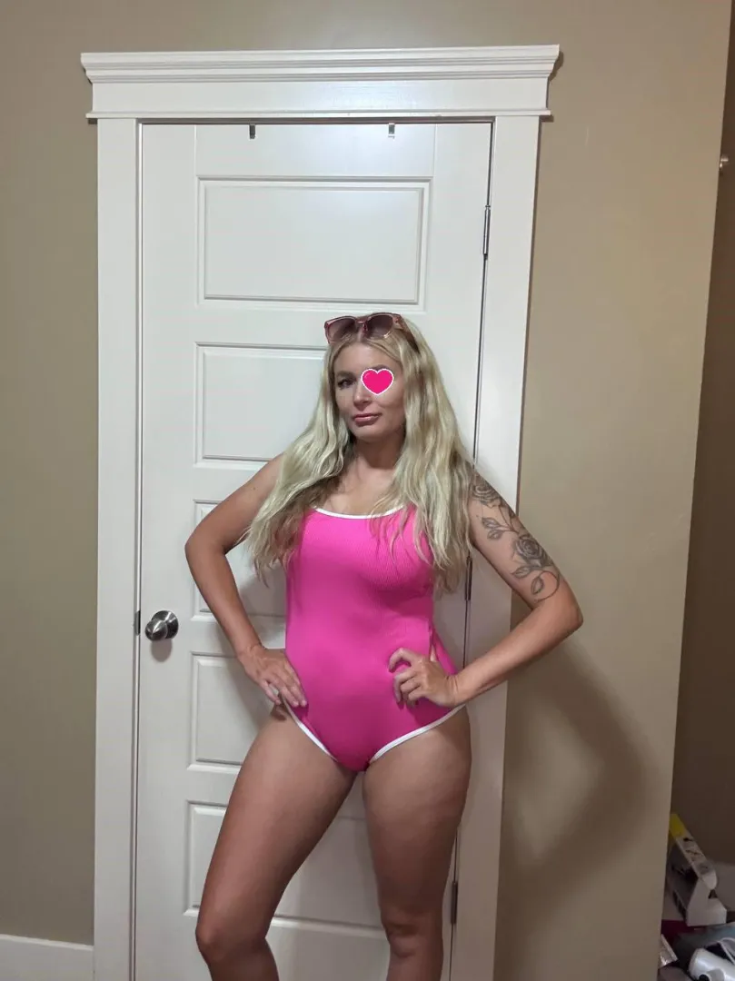 would you fuck a millenial 90s milf if i gave you the chance? posted by PrettyLucyxo