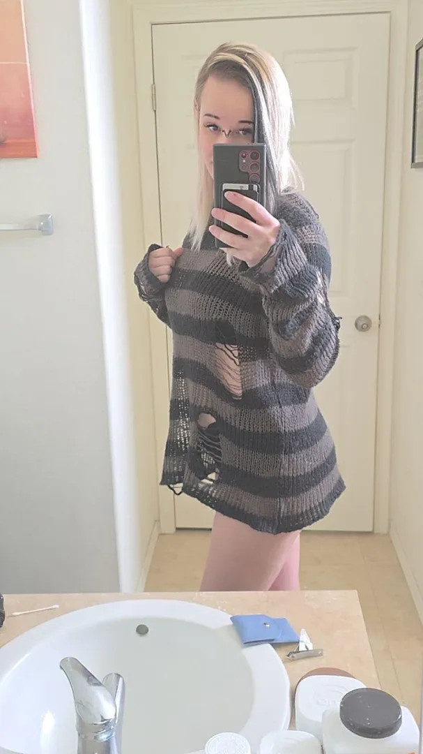 Would you fuck a trans girl or get fucked by a trans girl? posted by elenathornetrans