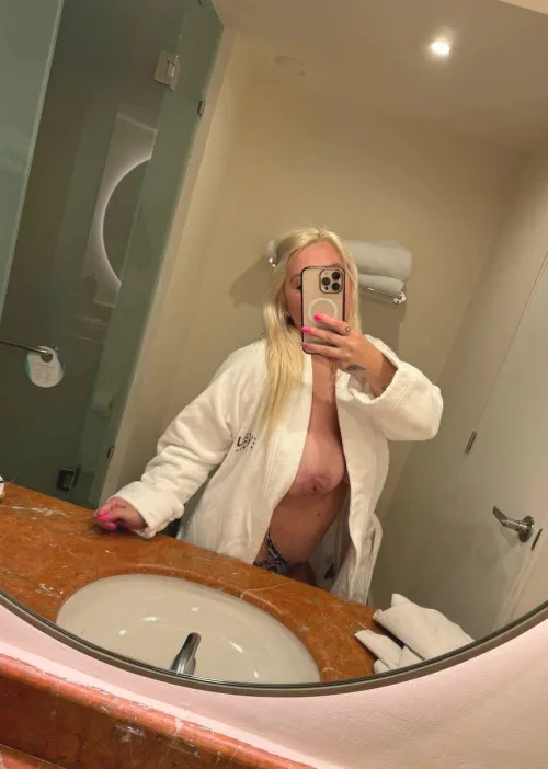 would you fuck me if i was your roommate? 45F by TeaseMeSoftlyy79