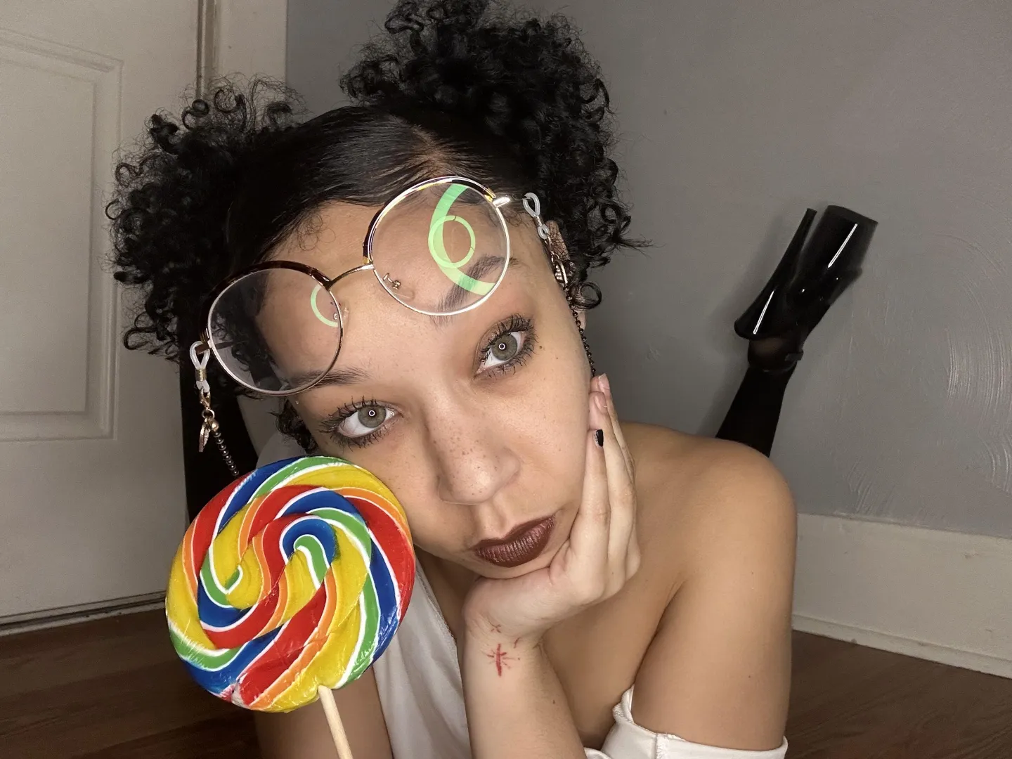 Would you fuck me without a condom? posted by delphiraexo