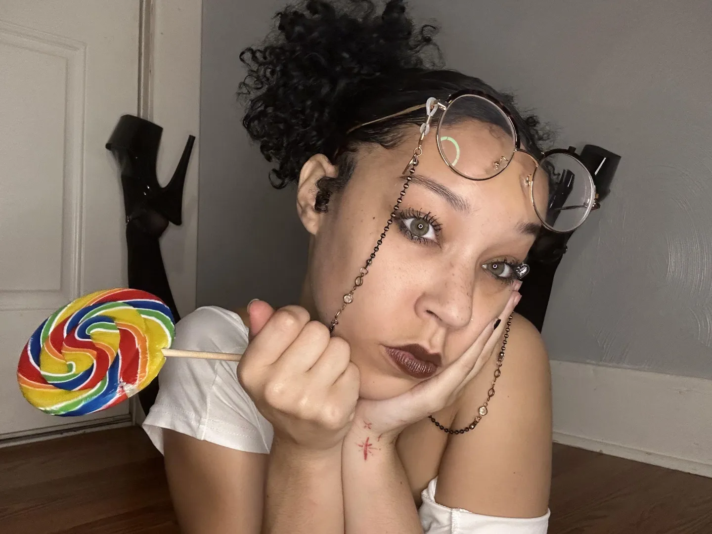 Would you fuck me without a condom?? posted by delphiraexo