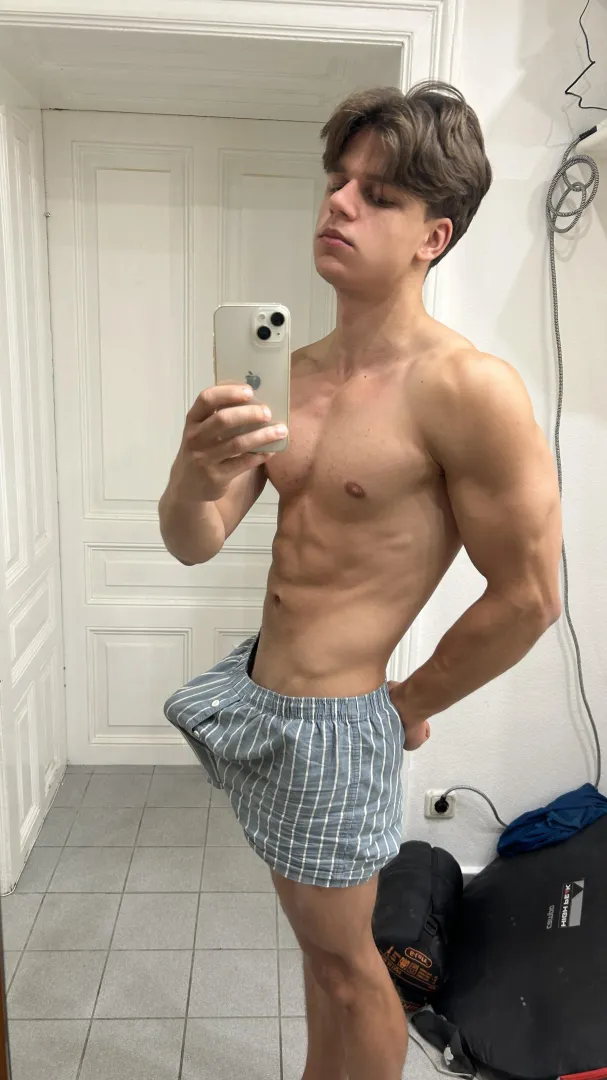 Would you give me head after college? posted by Select_Equipment4297