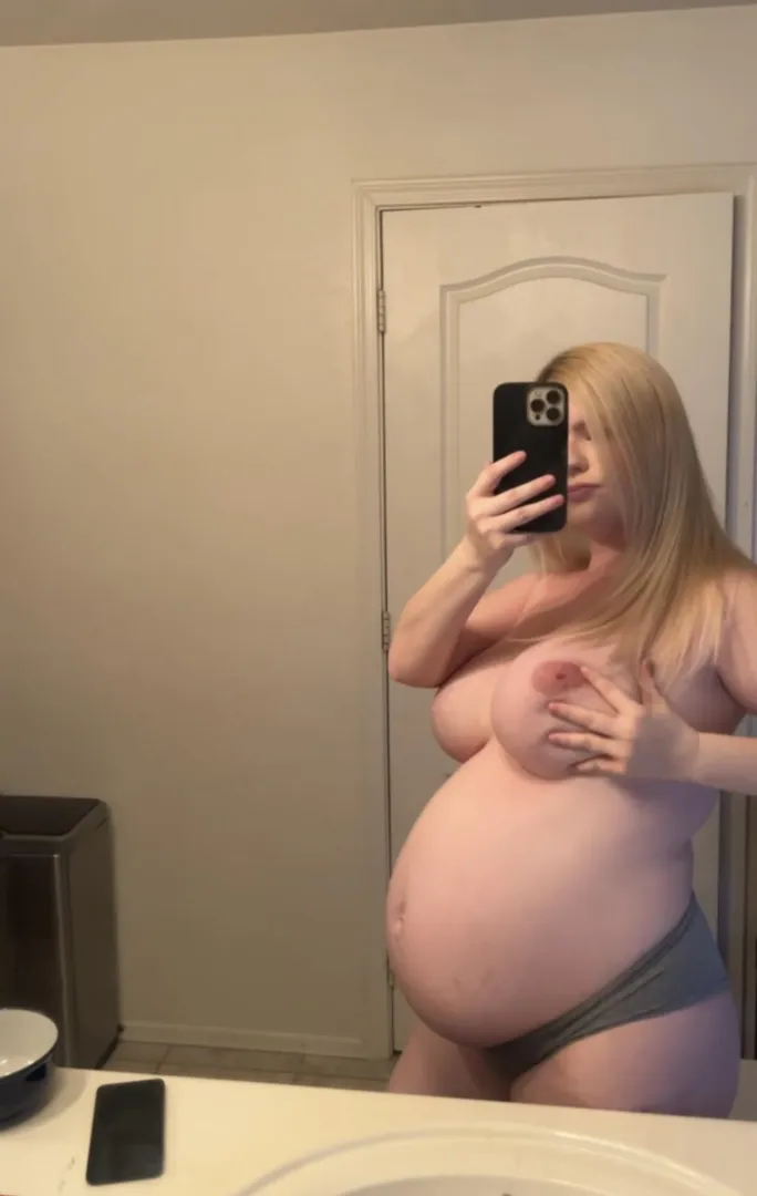 Would you idk a preggo like me? posted by thatgirlbrandii