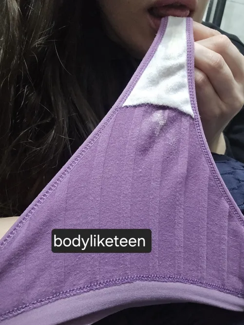 Would you jerk off to my grool eating videos by bodyliketeen