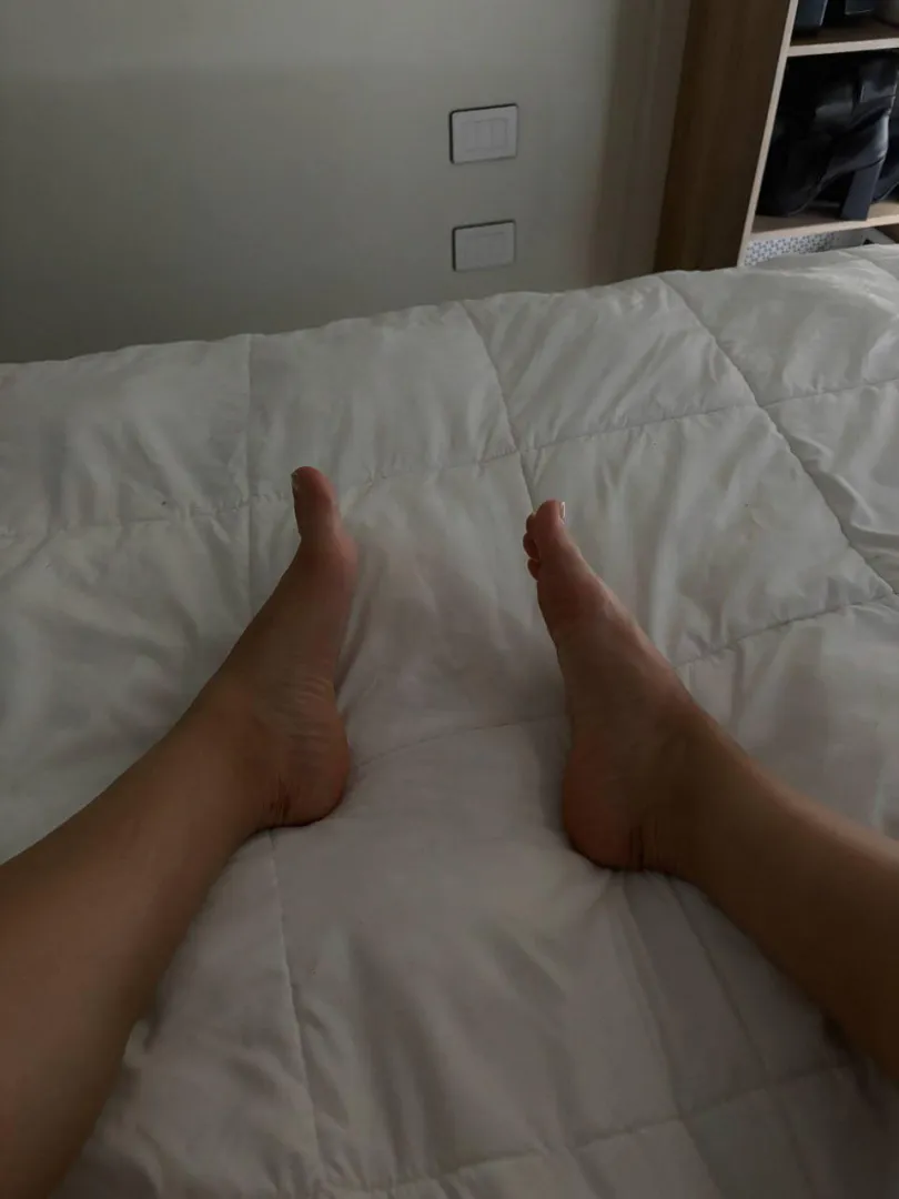 Would you lck every inch of these feet while I moan for you? posted by readbyhazel