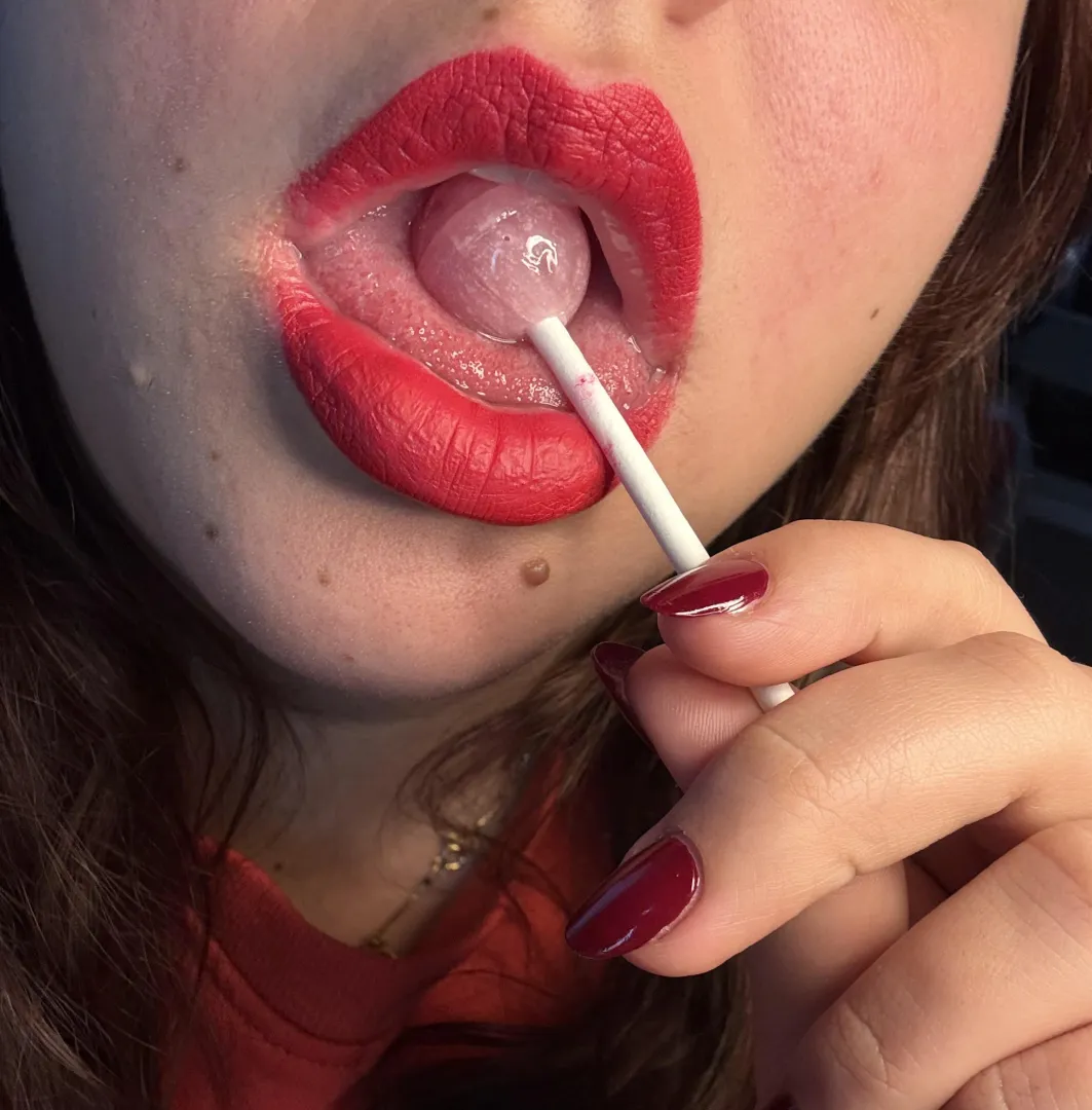 Would you let me suck on your lollipop? posted by Hiwen-Phi