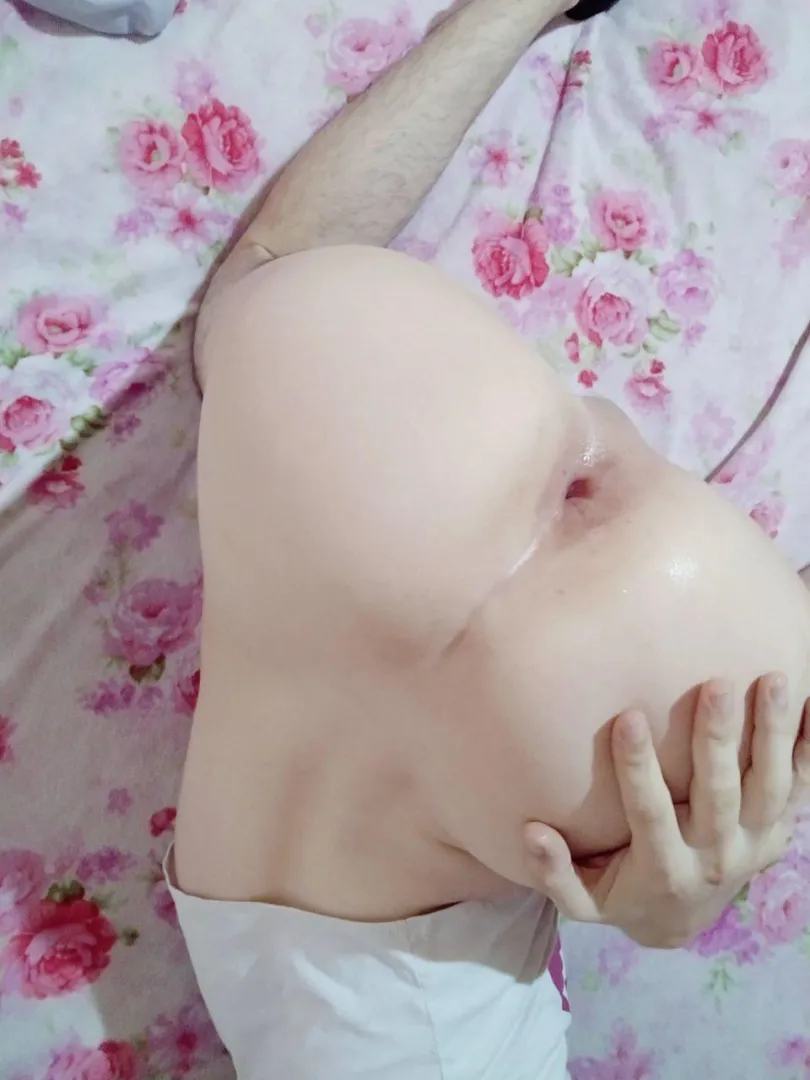 Would you like a good boy’s tight little ass? posted by onlyalexok