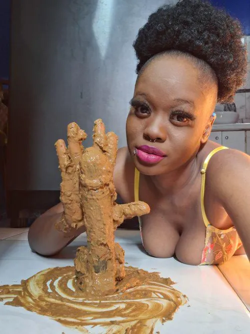 Would you like my dildo play with me  by elizatqueen229