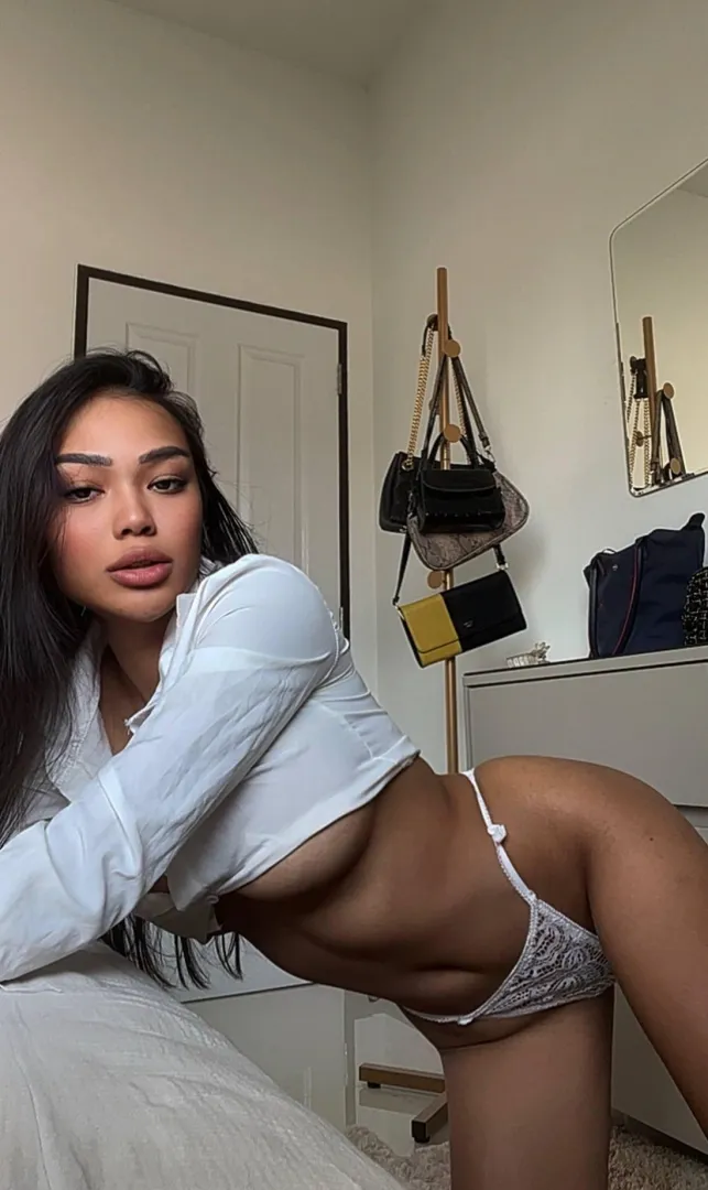 Would you like to eat me out or fuck me hard? posted by meenathaiii