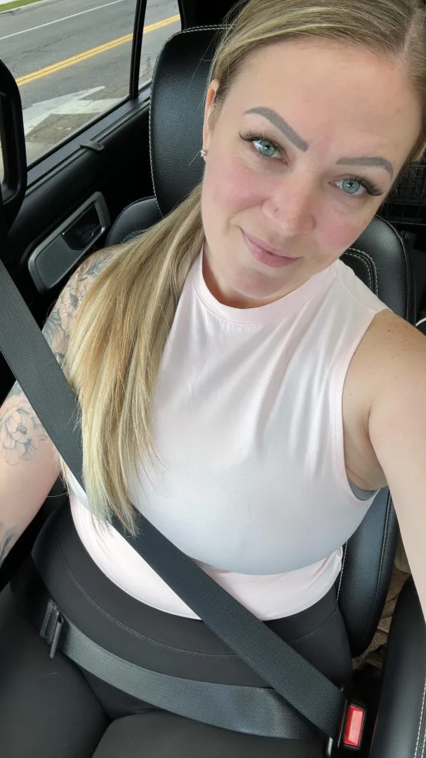 Would you masturbate to my nudes if I sent YOU them? posted by haleyonlyxo