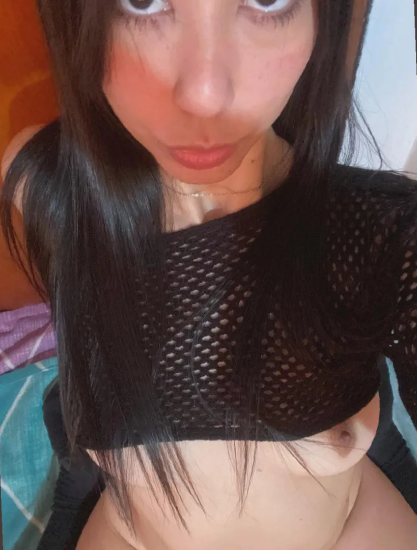 Would you risk a creampie in me despite our huge age gap? IRTR posted by StarryAva-