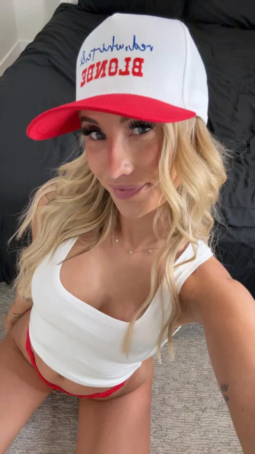 Would you skip your work to fuck me all day? by aria_adams