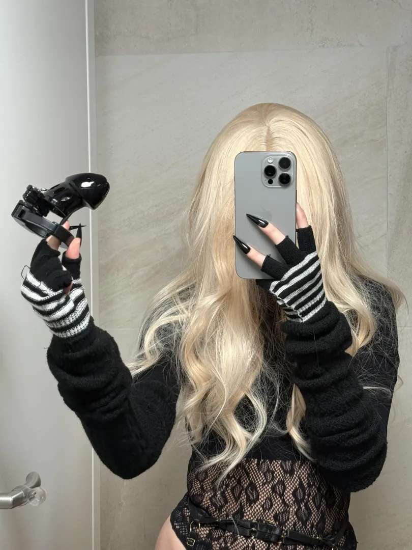 Would you stay locked for me 24/7? posted by CutLuxie