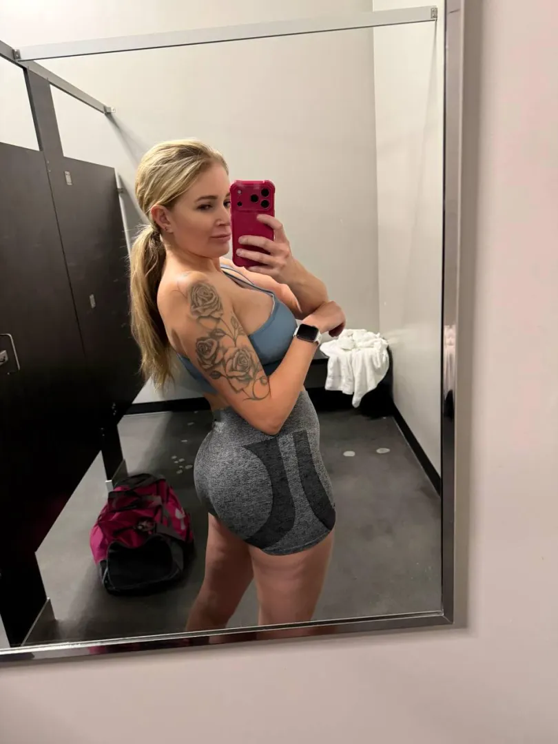 Would you use a condom or raw if you had the chance to fuck me? posted by PrettyLucyxo